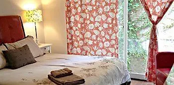Downtown Home Inn B&B Toronto Bed & Breakfast