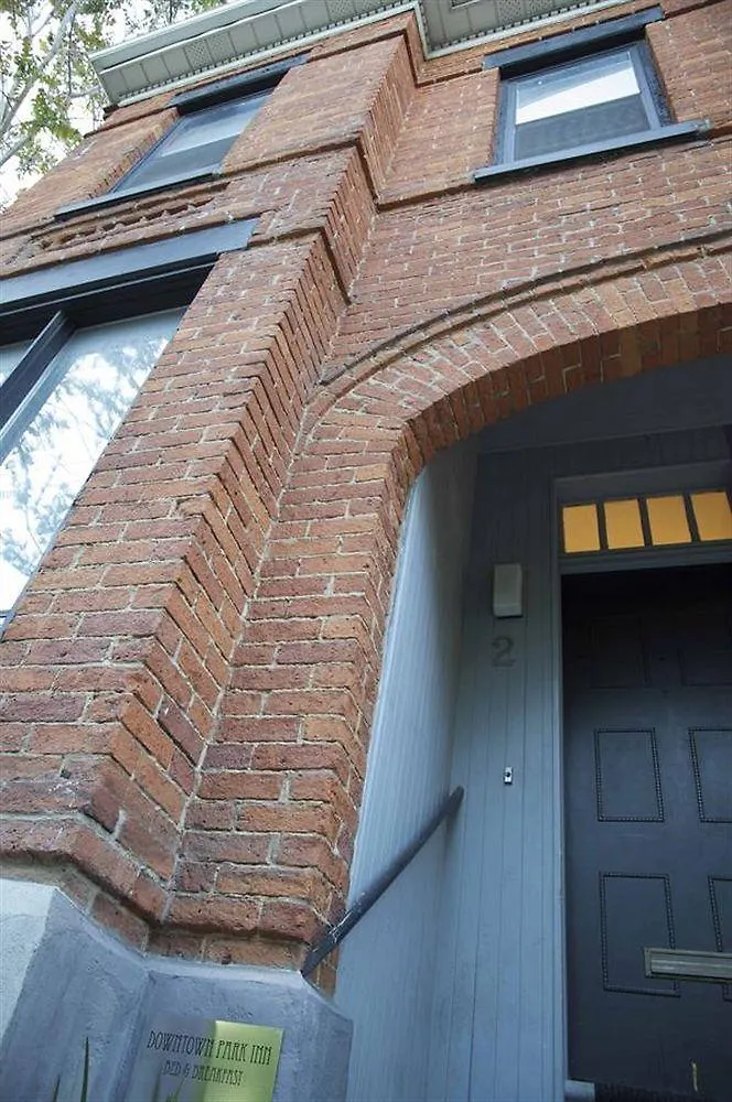 Downtown Home Inn B&B Toronto Bed & Breakfast